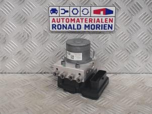 Usagé Pompe ABS Citroen C3 (SX/SW) 1.6 Blue HDi 75 16V Prix € 250,00 Règlement à la marge proposé par Automaterialen Ronald Morien B.V.