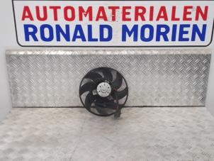 Gebrauchte Kühlrippe Ford Transit Connect 1.8 Tddi Preis € 35,00 Margenregelung angeboten von Automaterialen Ronald Morien B.V.