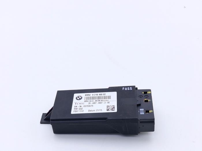 Begagnade Sätesdator BMW 2 serie Active Tourer (F45) 220i 2.0 TwinPower Turbo 16V Pris € 24,99 Marginaltabell erbjuds av Automaterialen Ronald Morien B.V.
