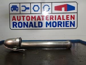 New EGR tube Renault Clio IV (5R) 1.5 dCi 90 FAP Price € 42,35 Inclusive VAT offered by Automaterialen Ronald Morien B.V.