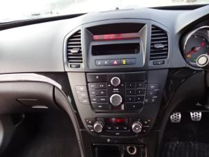 Usados Panel de control de radio Opel Insignia Precio € 39,00 Norma de margen ofrecido por Automaterialen Ronald Morien B.V.