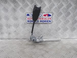 Usagé Tendeur de ceinture droit Toyota Corolla Wagon (E9) Prix € 45,00 Règlement à la marge proposé par Automaterialen Ronald Morien B.V.