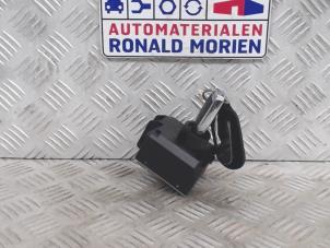 Used Ignition lock + key Mercedes A (W176) 1.6 A-180 16V Price € 150,00 Margin scheme offered by Automaterialen Ronald Morien B.V.