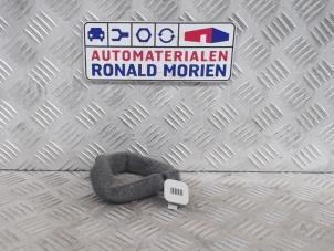 Used Microphone (misc.) Mercedes A (W176) 1.6 A-180 16V Price € 15,00 Margin scheme offered by Automaterialen Ronald Morien B.V.