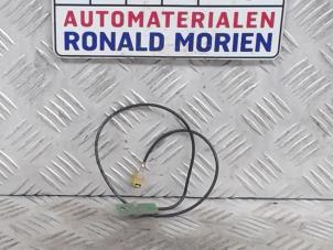 Usados Antena Mercedes A (W176) 1.6 A-180 16V Precio € 15,00 Norma de margen ofrecido por Automaterialen Ronald Morien B.V.