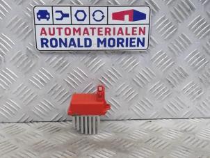 Used Heater resistor Audi TT (8N3) 1.8 T 20V Quattro Price € 10,00 Margin scheme offered by Automaterialen Ronald Morien B.V.