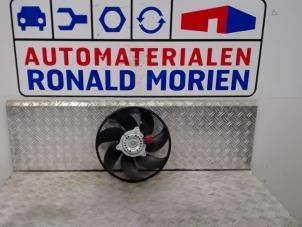 Usagé Moto ventilateur Ford B-Max Prix € 39,00 Règlement à la marge proposé par Automaterialen Ronald Morien B.V.