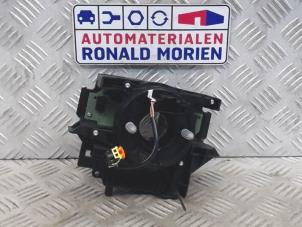 Usagé Contacteur tournant Ford Focus 3 Wagon Prix € 50,00 Règlement à la marge proposé par Automaterialen Ronald Morien B.V.