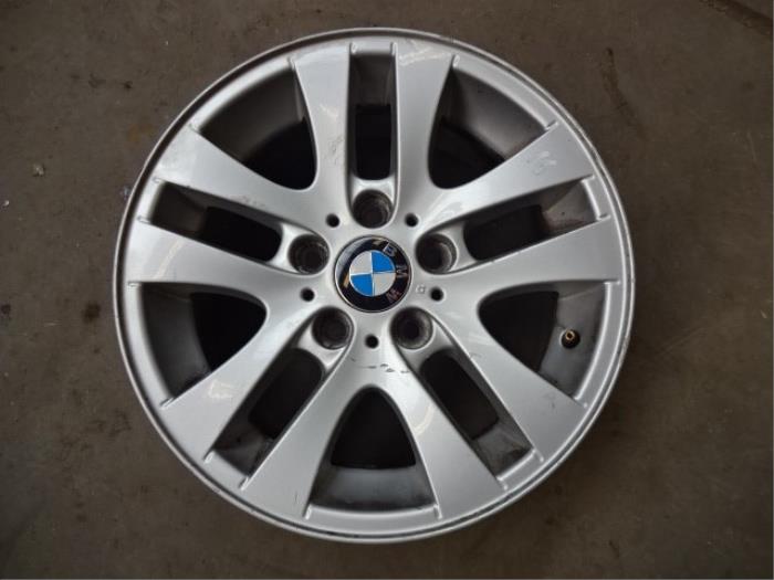 Gebrauchte Felge BMW 3 serie (E90) 320i 16V Preis € 75,00 Margenregelung angeboten von Automaterialen Ronald Morien B.V.