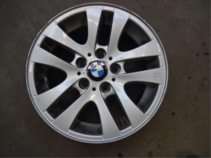 Gebrauchte Felge BMW 3 serie (E90) 320i 16V Preis € 75,00 Margenregelung angeboten von Automaterialen Ronald Morien B.V.