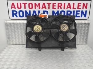 Usagé Moto ventilateur Opel Frontera (6B) 2.2i 16V Prix € 45,00 Règlement à la marge proposé par Automaterialen Ronald Morien B.V.