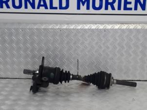 Used Front drive shaft, left Opel Frontera (6B) 2.2i 16V Price € 75,00 Margin scheme offered by Automaterialen Ronald Morien B.V.