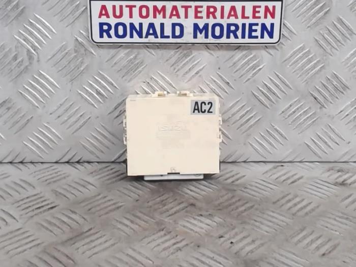 Używane Modul alarmu Opel Frontera (6B) 2.2i 16V Cena € 100,00 Procedura marży oferowane przez Automaterialen Ronald Morien B.V.