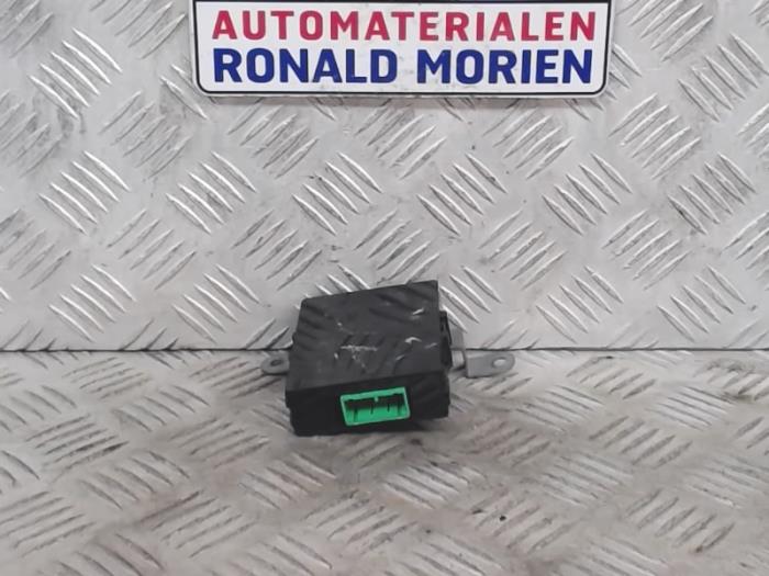 Używane Modul (rózne) Opel Frontera (6B) 2.2i 16V Cena € 60,00 Procedura marży oferowane przez Automaterialen Ronald Morien B.V.