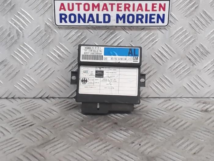 Módulo de alarma de un Opel Frontera (6B) 2.2i 16V 2001