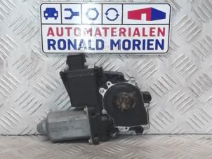 Used Door window motor Opel Corsa B (73/78/79) 1.2i 16V Price € 45,00 Margin scheme offered by Automaterialen Ronald Morien B.V.