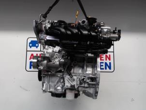New Engine Renault Espace Price € 2.117,50 Inclusive VAT offered by Automaterialen Ronald Morien B.V.