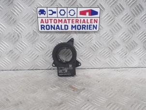 Usados Sensor de ángulo de dirección Opel Vivaro Precio € 70,25 Norma de margen ofrecido por Automaterialen Ronald Morien B.V.