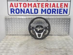 Used Steering wheel Smart Fortwo Coupé (453.3) 1.0 12V Price € 100,00 Margin scheme offered by Automaterialen Ronald Morien B.V.