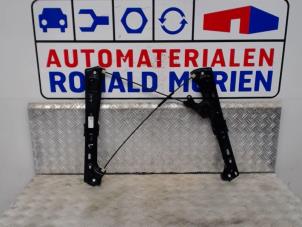 Used Window mechanism 2-door, front left Smart Fortwo Coupé (453.3) 1.0 12V Price € 50,00 Margin scheme offered by Automaterialen Ronald Morien B.V.