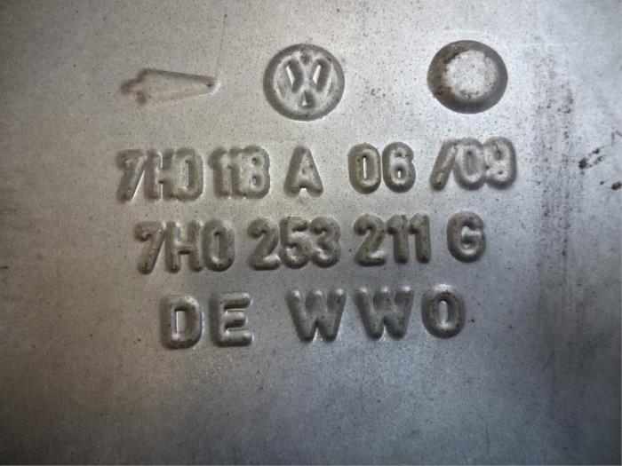 Silenciador final de escape de un Volkswagen Transporter 2014