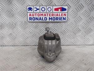 Used Engine mount BMW 3 serie Touring (E91) 318d 16V Price € 29,00 Margin scheme offered by Automaterialen Ronald Morien B.V.
