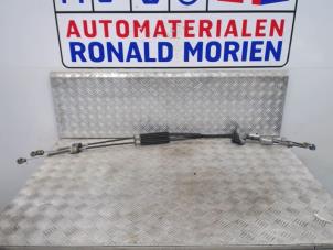 Used Gearbox shift cable Peugeot 5008 I (0A/0E) 1.6 HDiF 16V Price on request offered by Automaterialen Ronald Morien B.V.