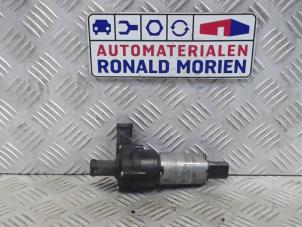 Usados Bomba de agua Volkswagen Sharan Precio € 40,00 Norma de margen ofrecido por Automaterialen Ronald Morien B.V.