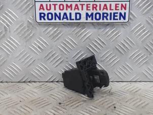 Usados Cerradura de contacto y llave BMW 3 serie (E90) 320i 16V Precio € 40,00 Norma de margen ofrecido por Automaterialen Ronald Morien B.V.