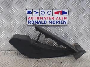 Used Throttle pedal position sensor BMW 3 serie (E90) 320i 16V Price € 9,99 Margin scheme offered by Automaterialen Ronald Morien B.V.