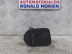 Used Light switch Seat Ibiza IV (6J5) 1.2 TDI Ecomotive Price € 25,00 Margin scheme offered by Automaterialen Ronald Morien B.V.