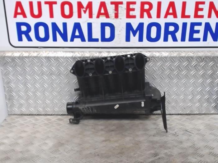 Gebrauchte Ansaugbrugge Mercedes Sprinter 2t (901/902) 211 CDI 16V Preis € 75,00 Margenregelung angeboten von Automaterialen Ronald Morien B.V.