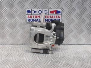 Usagé Etrier de frein (pince) arrière gauche Nissan Qashqai (J11) 1.6 dCi Prix € 175,00 Règlement à la marge proposé par Automaterialen Ronald Morien B.V.