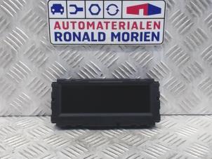 Usagé Display unité de contrôle multi media Opel Mokka Prix € 150,00 Règlement à la marge proposé par Automaterialen Ronald Morien B.V.
