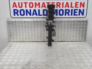 Usados Barra de amortiguador derecha delante Ford B-Max Precio € 90,00 Norma de margen ofrecido por Automaterialen Ronald Morien B.V.