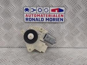 Used Door window motor Skoda Rapid 1.4 TDI 12V Price € 50,00 Margin scheme offered by Automaterialen Ronald Morien B.V.