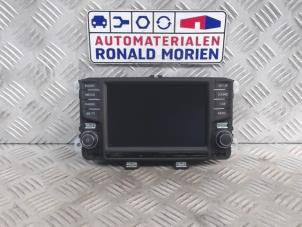 Usagé Display unité de contrôle multi media Volkswagen Polo V (6R) Prix € 175,00 Règlement à la marge proposé par Automaterialen Ronald Morien B.V.