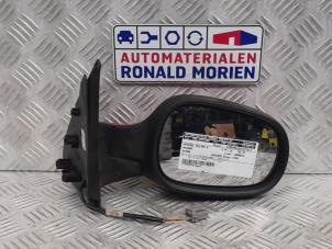Gebrauchte Außenspiegel rechts Nissan Micra (K12) Preis € 40,00 Margenregelung angeboten von Automaterialen Ronald Morien B.V.