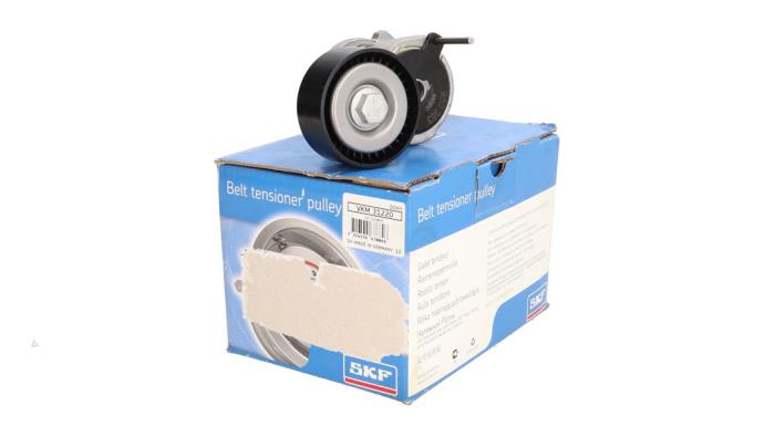 Nuevos Rodillo tensor correa múltiple Volkswagen Fox Precio € 48,40 IVA incluido ofrecido por Automaterialen Ronald Morien B.V.