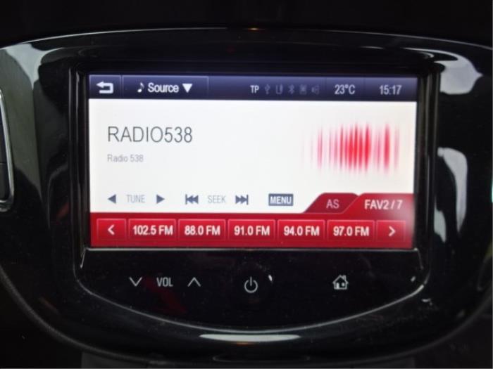 Radio de un Opel Corsa 2015