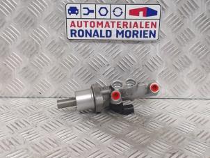 Używane Glówny cylinder hamulcowy Skoda Superb (3TAA) 1.8 TSI 16V Cena € 19,00 Procedura marży oferowane przez Automaterialen Ronald Morien B.V.