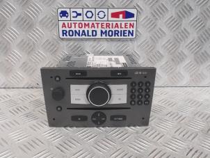 Gebrauchte Radio CD Spieler Opel Vectra C Caravan 1.9 CDTI 16V Preis € 100,00 Margenregelung angeboten von Automaterialen Ronald Morien B.V.