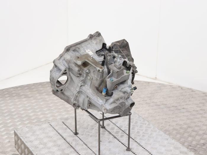 Usagé Boîte de vitesse Renault Koleos I 2.5 16V 4x4 Prix € 195,00 Règlement à la marge proposé par Automaterialen Ronald Morien B.V.
