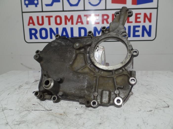 Usagé Couvercle de distribution Audi A4 Avant (B8) 2.7 TDI V6 24V Prix € 50,00 Règlement à la marge proposé par Automaterialen Ronald Morien B.V.