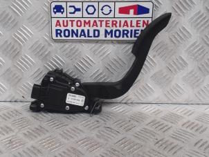 Używane Czujnik polozenia pedalu gazu Renault Twingo II (CN) 1.2 16V LEV Cena € 12,40 Procedura marży oferowane przez Automaterialen Ronald Morien B.V.