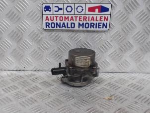 Gebrauchte Vakuumpumpe (Benzin) Renault Megane Preis € 65,00 Margenregelung angeboten von Automaterialen Ronald Morien B.V.