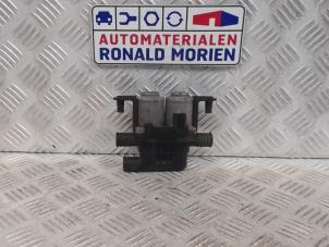 Used Electric heater valve BMW 5-Serie Price € 45,00 Margin scheme offered by Automaterialen Ronald Morien B.V.