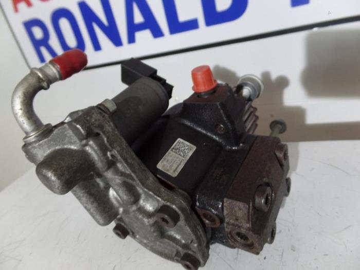 Begagnade Dieselpump Volkswagen Golf VI (5K1) 2.0 TDI 16V Pris € 195,00 Marginaltabell erbjuds av Automaterialen Ronald Morien B.V.