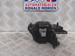 Usagé Support boîte de vitesse Volkswagen Polo V (6R) 1.2 TDI 12V BlueMotion Prix € 15,00 Règlement à la marge proposé par Automaterialen Ronald Morien B.V.