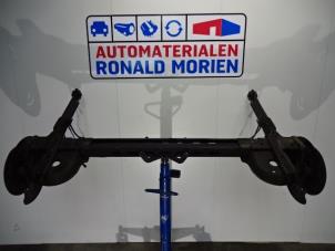 Używane Os tylna napedu na przednie kola Renault Trafic (1FL/2FL/3FL/4FL) Cena € 295,00 Procedura marży oferowane przez Automaterialen Ronald Morien B.V.
